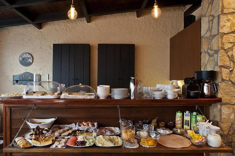Fanaras Hotel Калаврита Екстер'єр фото