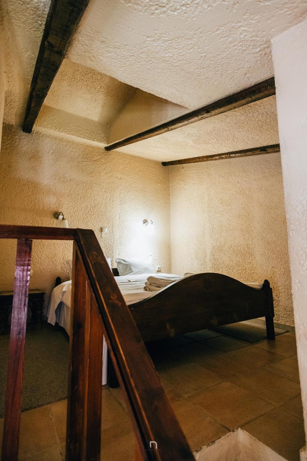 Fanaras Hotel Калаврита Екстер'єр фото