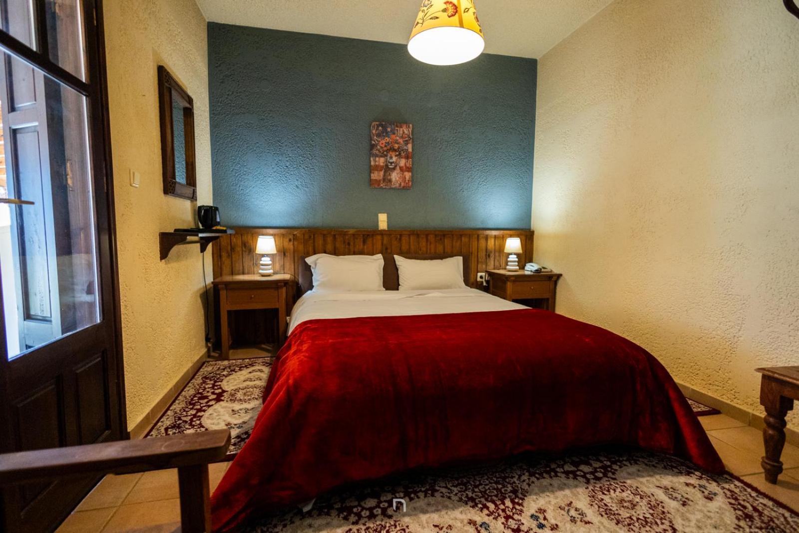 Fanaras Hotel Калаврита Екстер'єр фото
